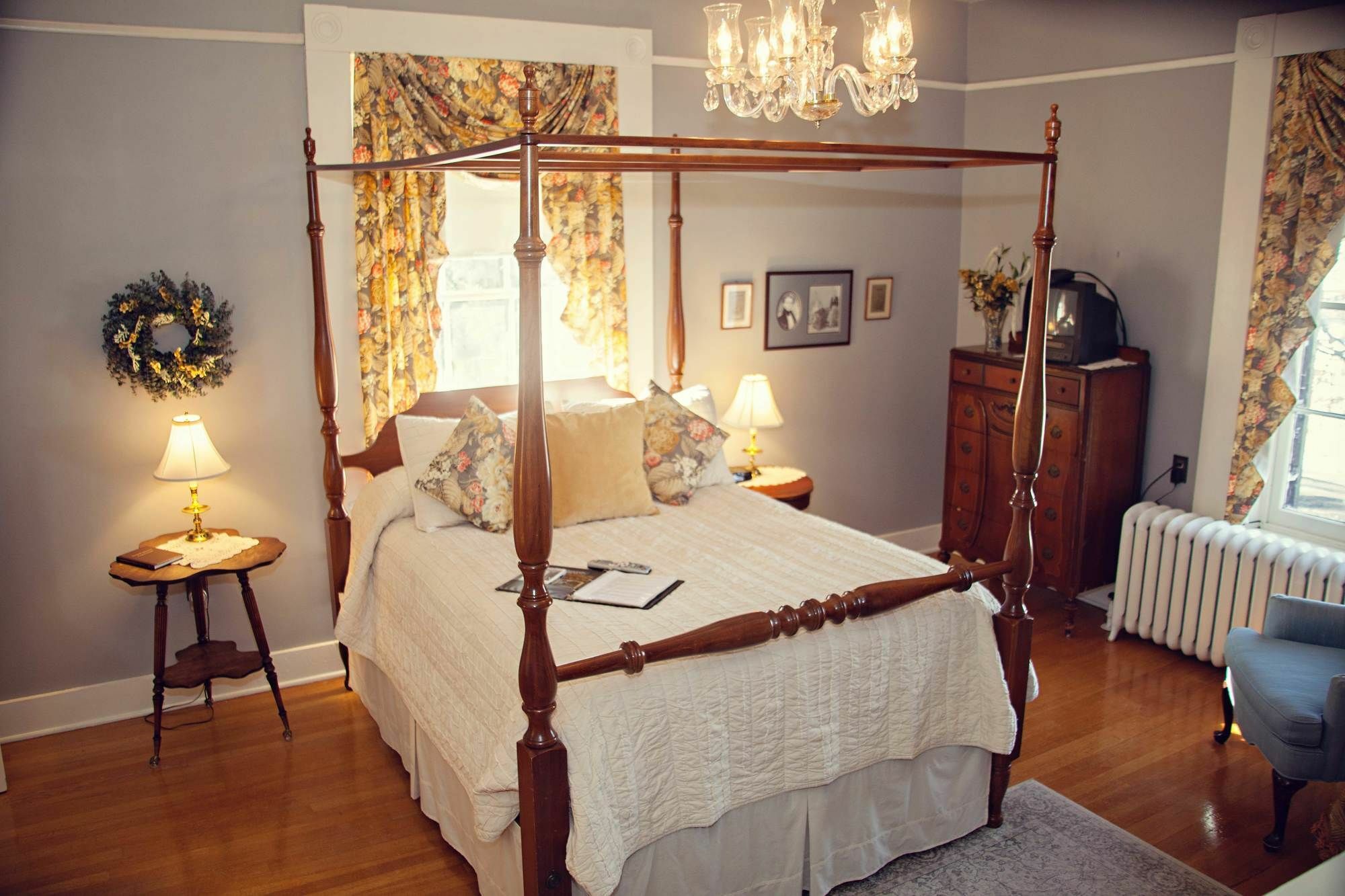 The Carriage Inn Bed And Breakfast Charles Town Esterno foto